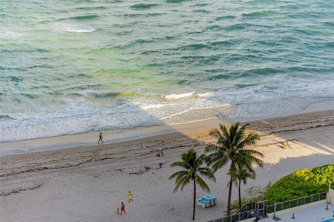 Building Photo - 2501 S Ocean Dr