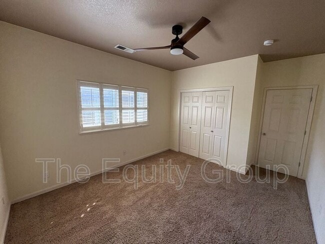 Building Photo - 540 W Birch Ct