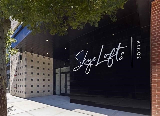 Building Photo - 250 AVENUE E