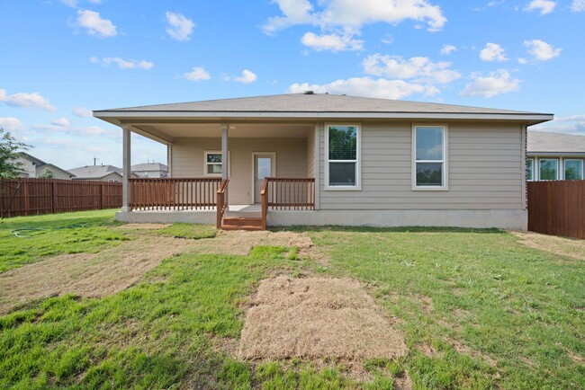 Building Photo - 4 Bedroom 3 Bathroom located in Copper Can...
