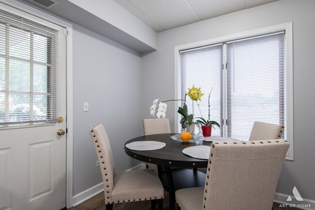 Building Photo - 11110 E Cove Cir