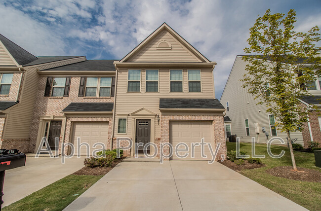 Primary Photo - 438 Christiane Way