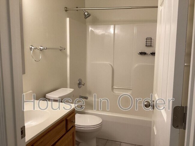 Building Photo - 11 Rathfarnham Rd