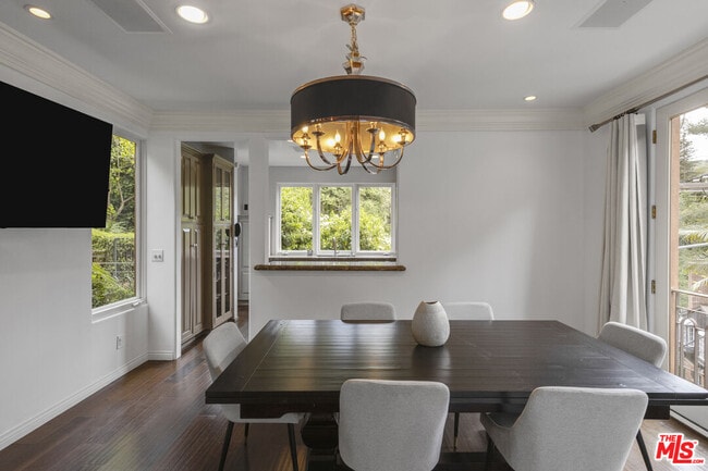 Building Photo - 10023 Westwanda Dr