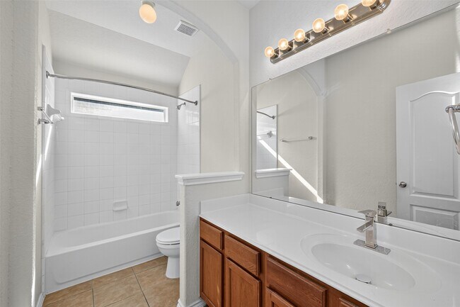 Building Photo - 21583 Rose Mill Dr