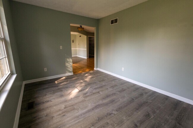 Building Photo - 8246 Maineville Rd