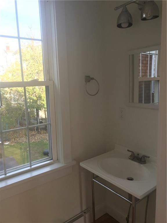 Building Photo - 445 Broadway