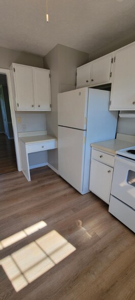 Building Photo - 392 Albright Ln