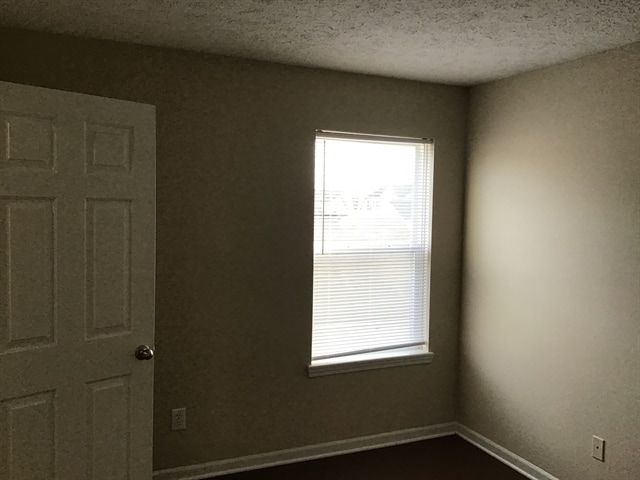 Building Photo - 2318 Lammermoor Cir