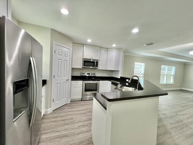 Building Photo - 1030 SW 251st Way