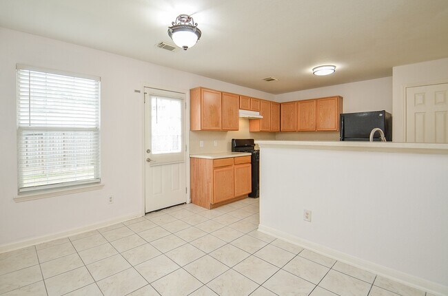 Building Photo - 13118 Cres Manor Ln