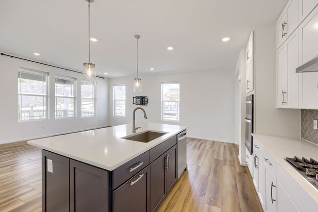Building Photo - 17214 W 94th Ave