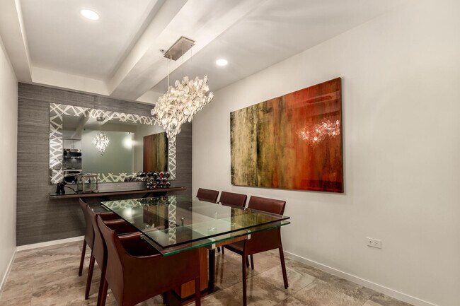 Building Photo - 7131 E Rancho Vista Dr