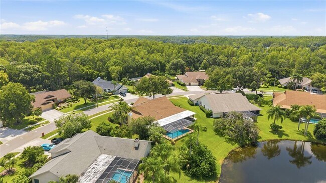 Building Photo - 6513 Thoroughbred Loop
