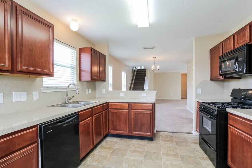 Building Photo - 14210 Noahs Landing Ln