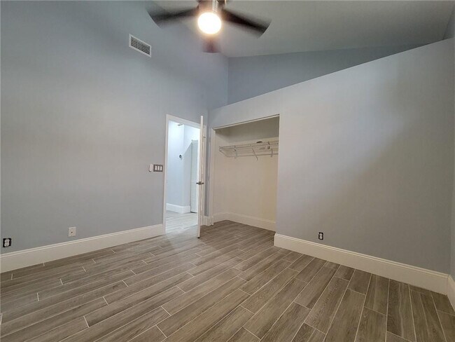 Building Photo - 3902 Trenton Ave