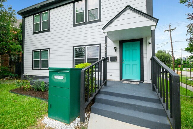 Building Photo - 2802 Arbor St