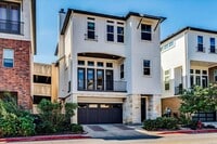 Building Photo - 13518 Galleria Cir