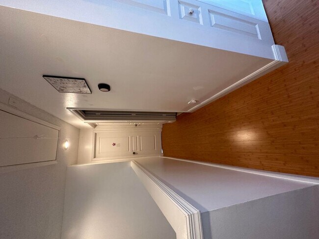 Building Photo - 5425 Grand Park Pl