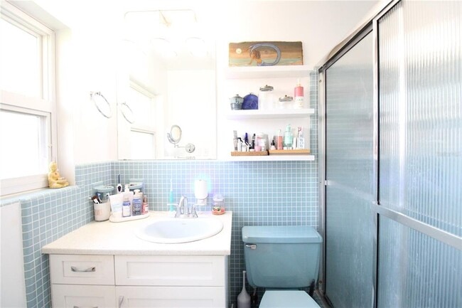 Building Photo - 2046 NW 19th Ln