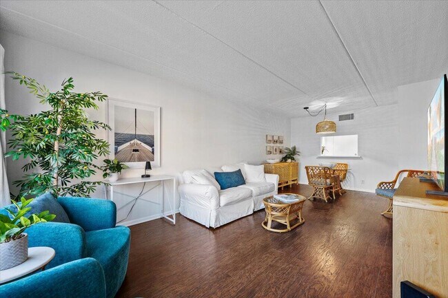 Building Photo - 4500 N Flagler Dr