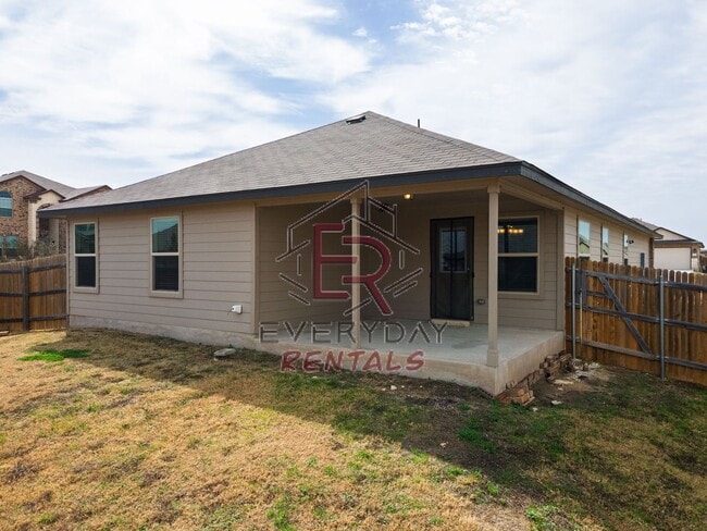 Building Photo - 2004 Mallard Ct