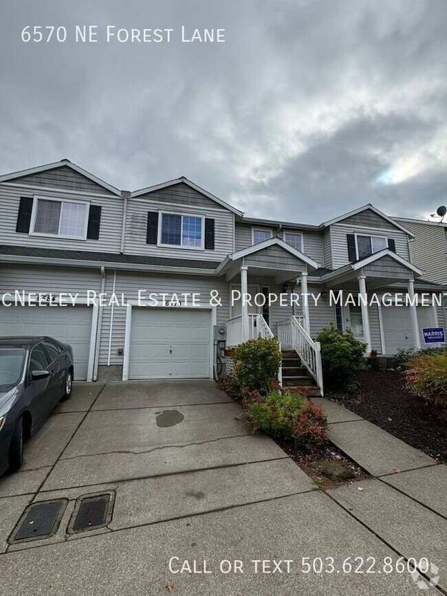 Building Photo - Remodeled Three bedroom townhome in Orenco...