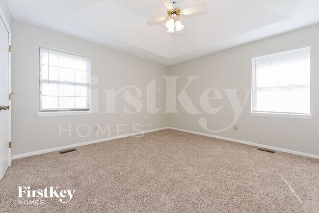 Building Photo - 12818 S Navaho Dr