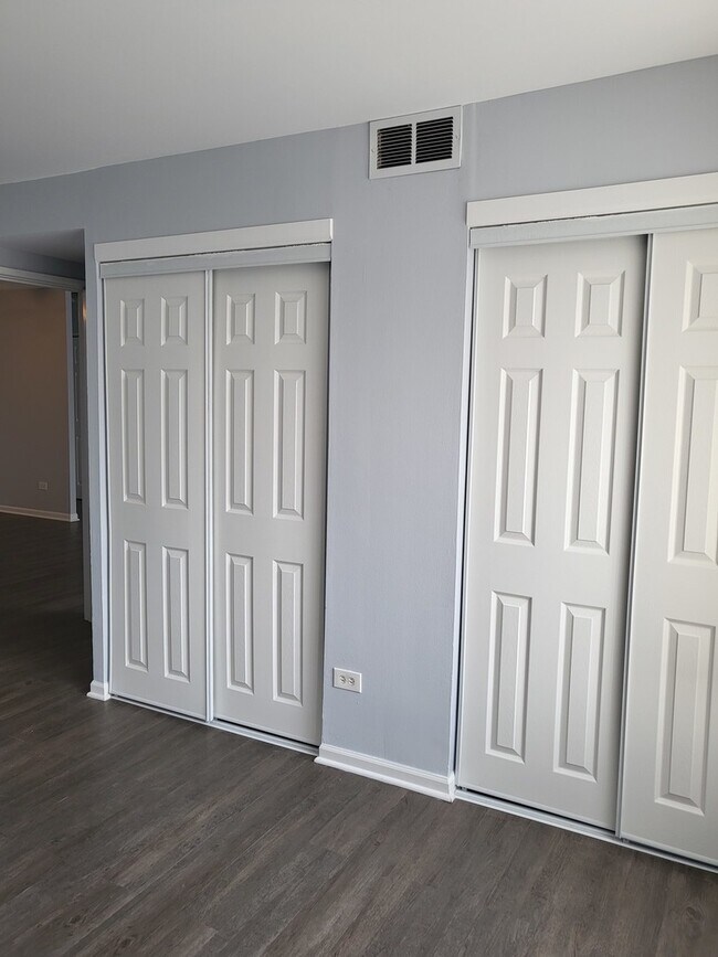 Building Photo - 1227 S Harlem Ave