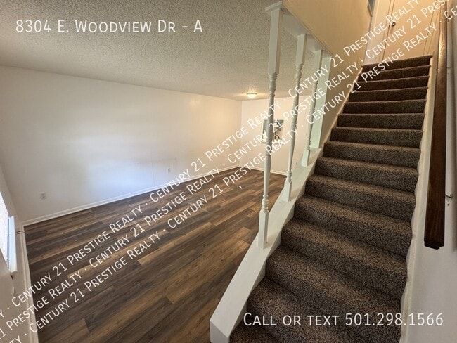 Building Photo - 8304 Woodview Dr N