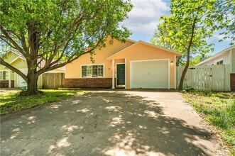 Building Photo - 725 W Van Gogh Pl