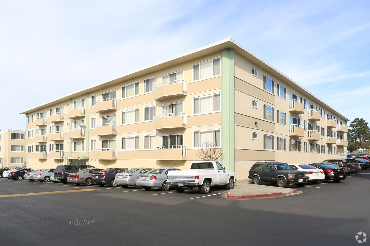 Westlake Village Apartments Daly City