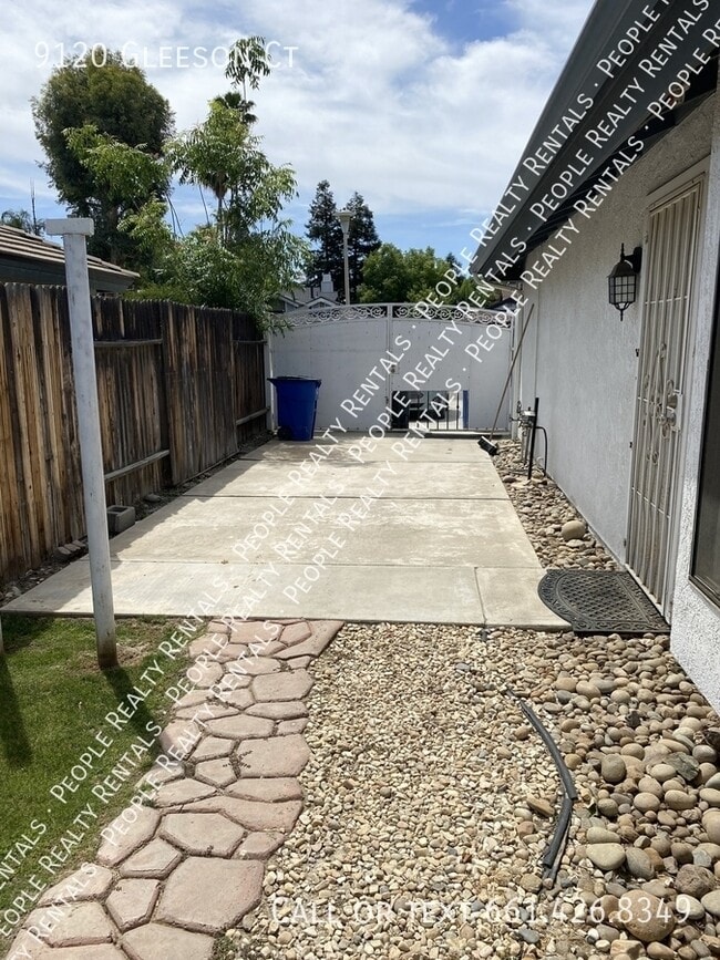 Building Photo - 9120 Gleeson Ct