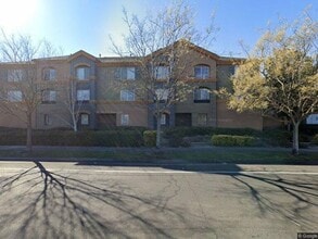 Building Photo - COMING SOON!!! Natomas Townhouse