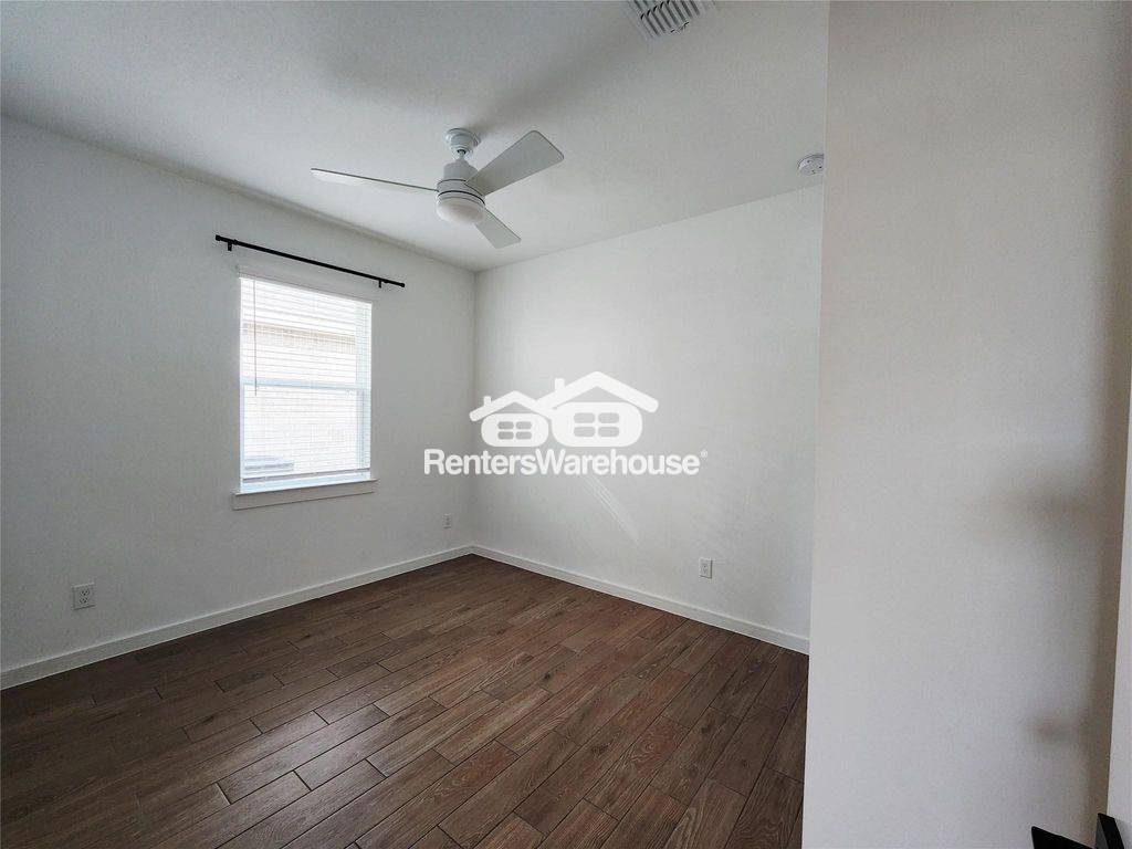 Building Photo - 8430 Bay Rdg Cir