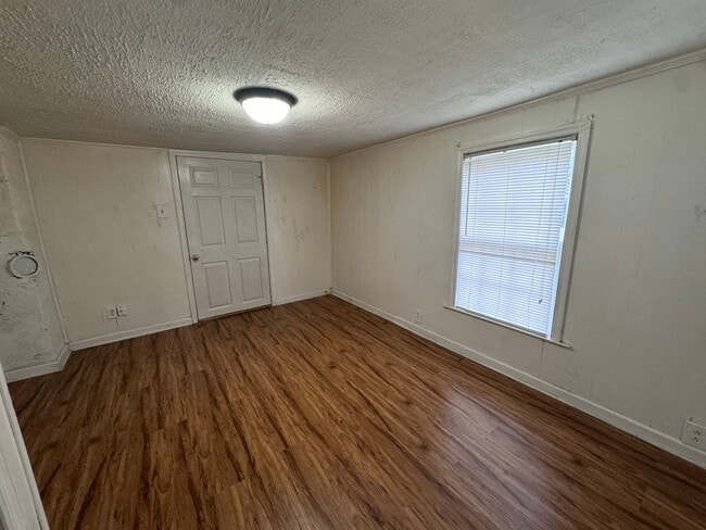 Building Photo - 3830 Huckleberry Rd