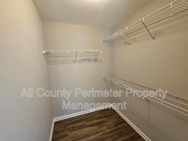 Building Photo - 79 Hammock Pl SE