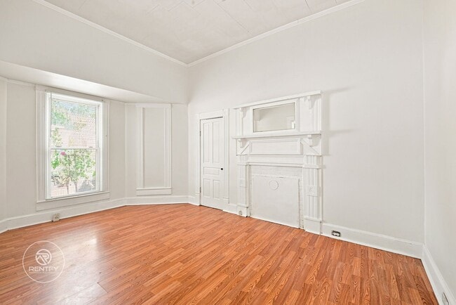 Building Photo - 203 N Broome St