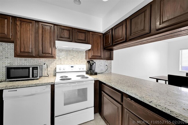 Building Photo - 4011 Coral Springs Dr