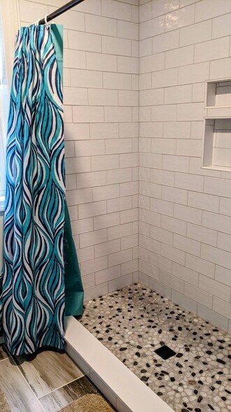 Building Photo - 307 Union St