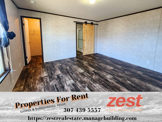 Building Photo - 1661 Scenic St