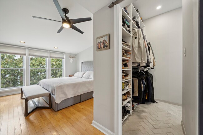 Building Photo - 813 N 15th St