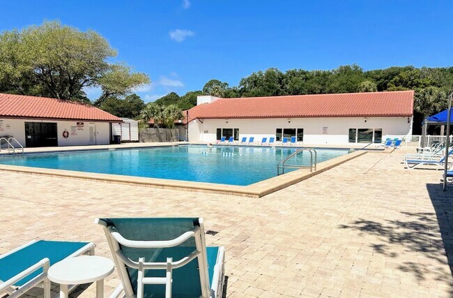 Building Photo - 28 Alcira Ct