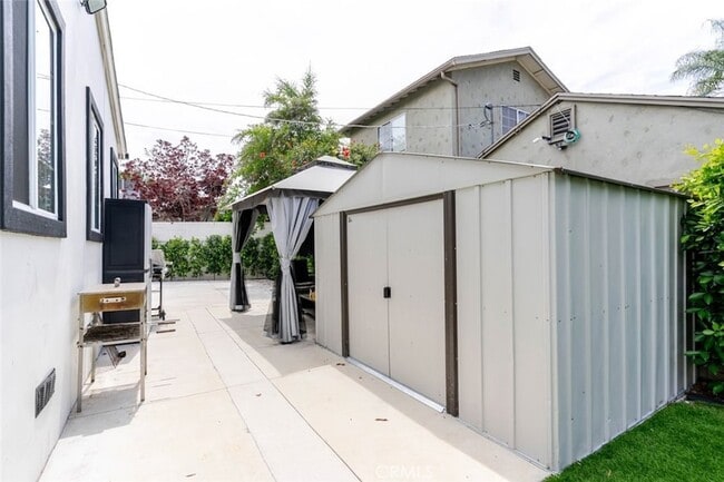 Building Photo - 12300 Stagg St