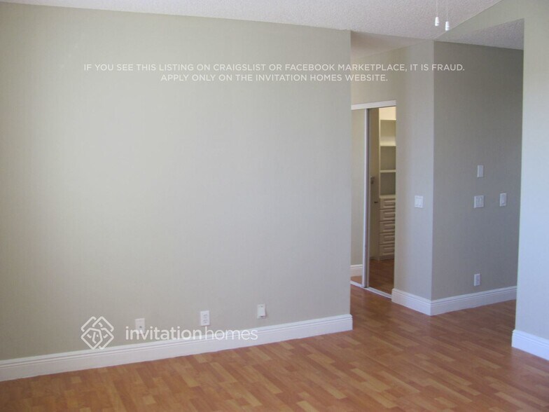 Building Photo - 864 Stanton Dr