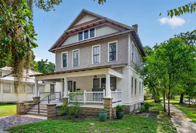 Building Photo - 516 N 4th St