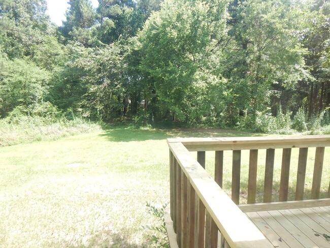 Building Photo - Winona ISD: 3 Bedroom, 2 Bath Home in a Co...