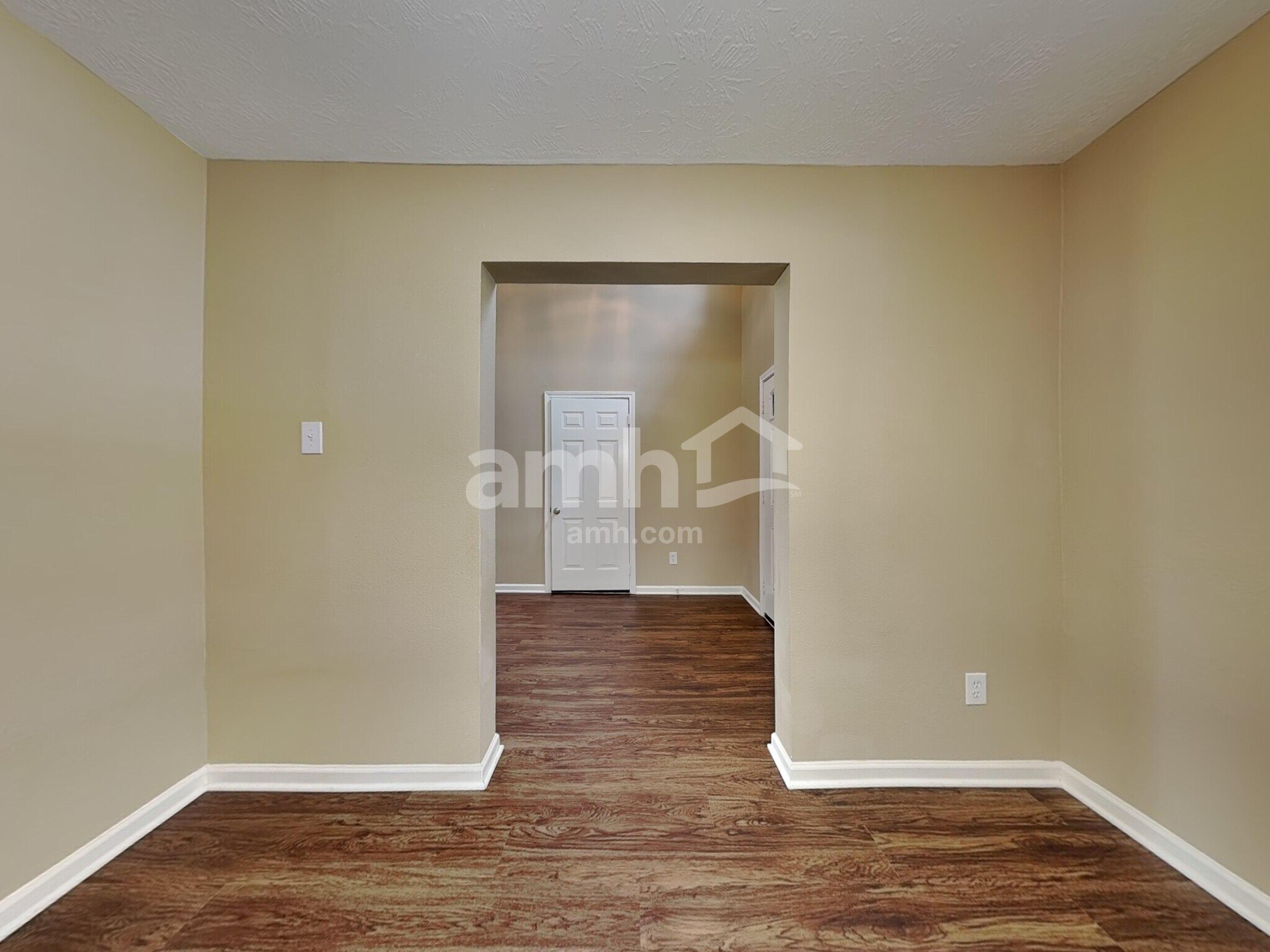 Building Photo - 12227 Lavon Dr