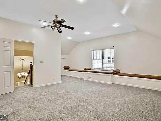 Building Photo - 1140 Magnolia Way SE