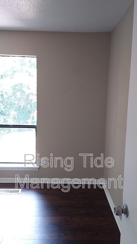 Building Photo - 8512 Cedar Bark Cir
